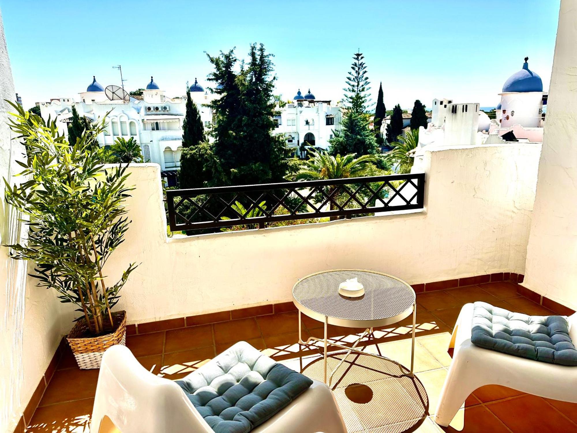 Bright Apartment 300M From The Beach Sitio de Calahonda Dış mekan fotoğraf