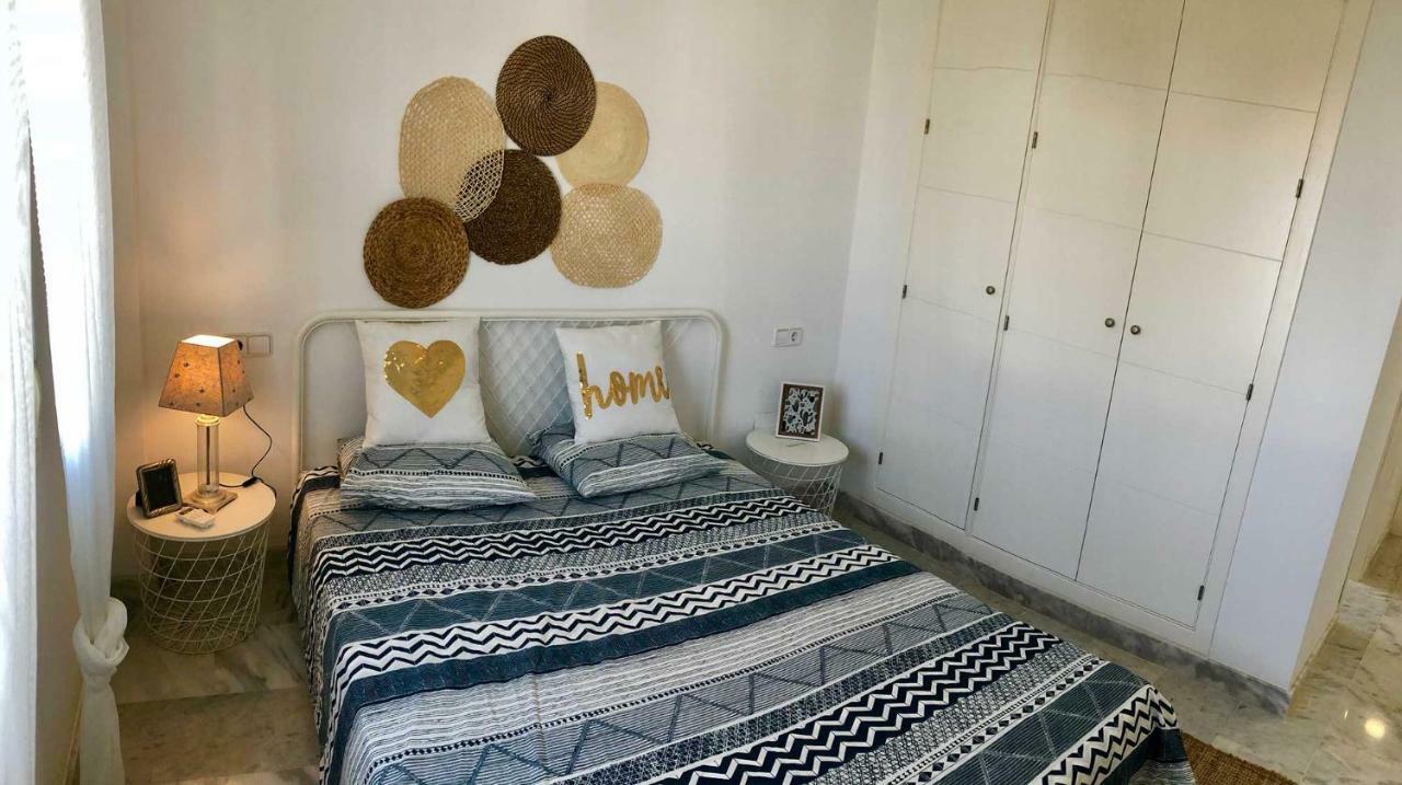 Bright Apartment 300M From The Beach Sitio de Calahonda Dış mekan fotoğraf