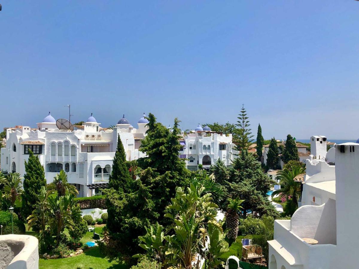 Bright Apartment 300M From The Beach Sitio de Calahonda Dış mekan fotoğraf