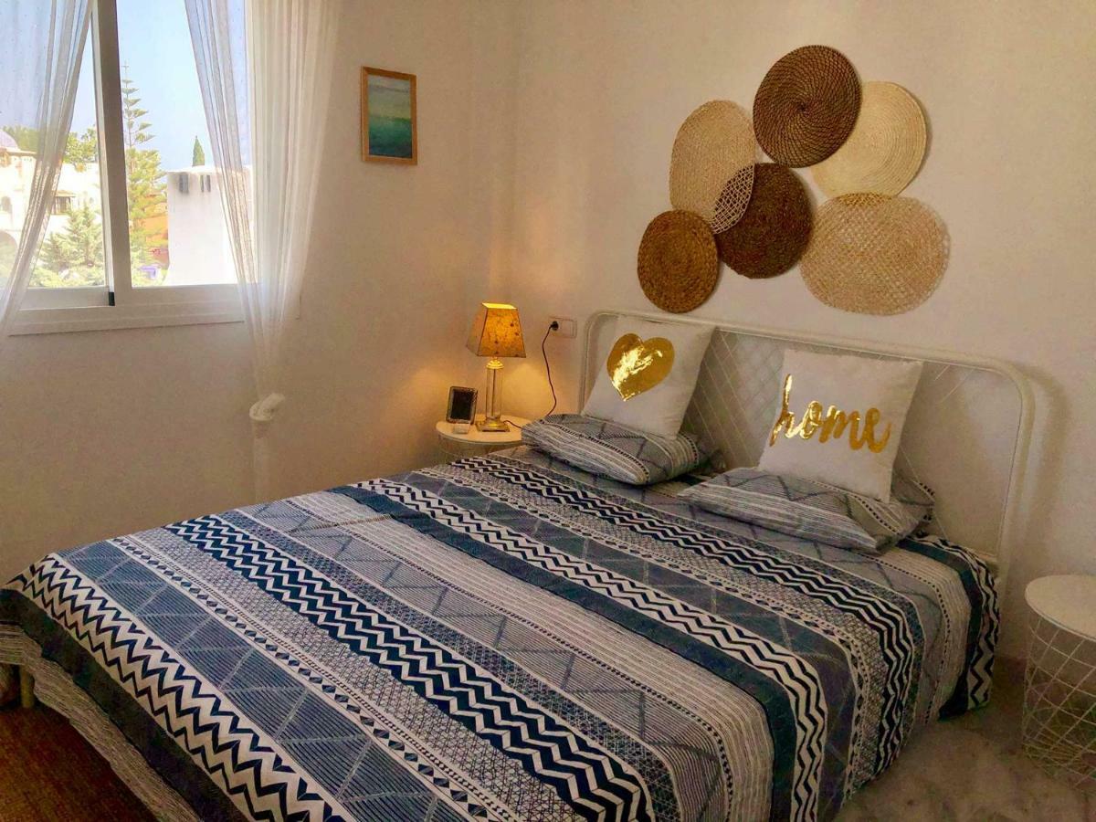 Bright Apartment 300M From The Beach Sitio de Calahonda Dış mekan fotoğraf